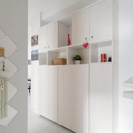 Apartman Guesthost - Comfy M2 Udine *