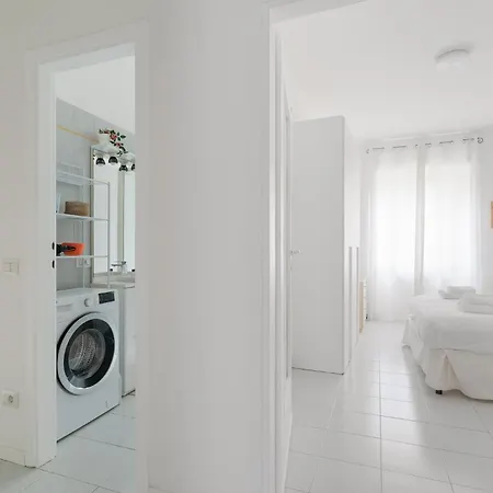 Guesthost - Comfy M2 Udine Apartman