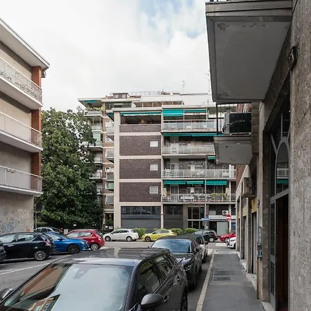 Guesthost - Comfy M2 Udine Apartment *